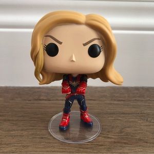 Captain Marvel Funko Pop